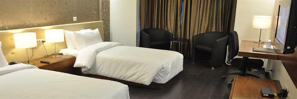 Fabhotel Prime Sage New Delhi Ngoại thất bức ảnh