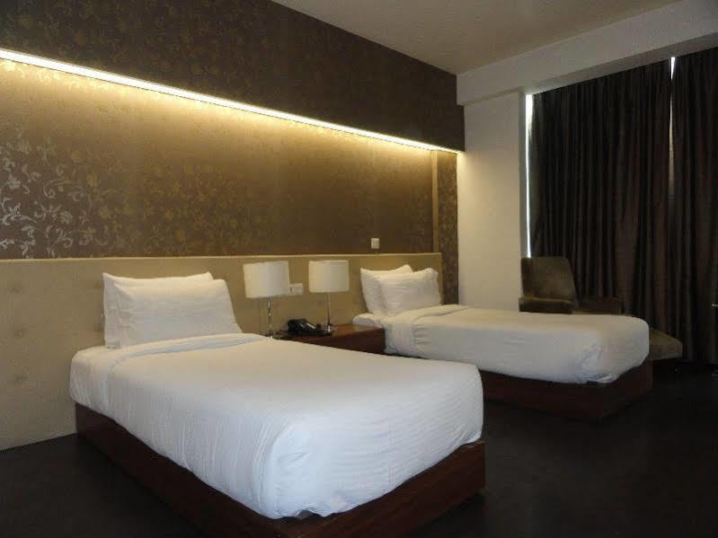 Fabhotel Prime Sage New Delhi Ngoại thất bức ảnh